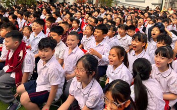 Phụ huynh nghĩ gì khi học sinh được học trường gần nhà?