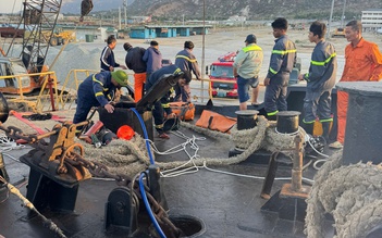 Khánh Hòa: 3 người tử vong, 2 người bị thương khi xuống hầm tàu chở hàng