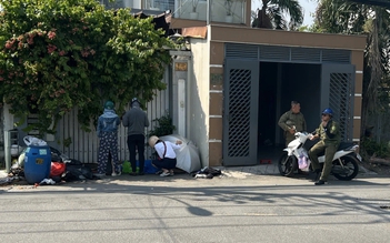 TP.HCM: Đang đi trên đường, cụ bà bất ngờ ngã gục và tử vong