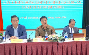 Có nên giao UBND cấp xã kiểm tra hành chính luật sư?