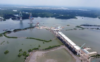 Tiến độ cầu vượt nhịp sông lớn nhất châu Á nối TP.HCM với Đồng Nai