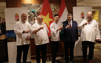 Đầu bếp Hungary mang súp bò hầm đãi thực khách TP.HCM