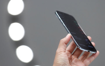 iPhone Air tăng trưởng bất ngờ, gây áp lực lên Samsung