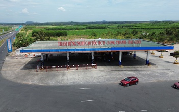 Hoãn xét xử vụ tranh chấp khiến 2 cây xăng trên cao tốc phải ngừng bán