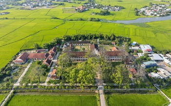 Những nhà thờ độc đáo: Làng Sông - nơi chữ Quốc ngữ in dấu hơn một thế kỷ