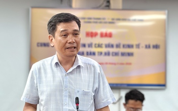 Vỉa hè bị lấn chiếm, TP.HCM khó làm làn xe đạp