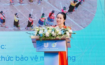 Chuyện phụ nữ biến ‘rác’ thành sinh kế