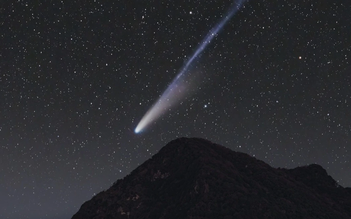 Sao chổi Phục Sinh đã tới: Tối nay 28.3 người Việt quan sát được không?