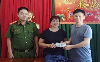 Chủ quán cơm nhặt được hơn 32 triệu đồng, trả lại khách để quên