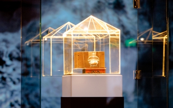 Xá lợi trái tim Bồ tát Thích Quảng Đức tại Việt Nam Quốc Tự: Vì sao chỉ đảnh lễ bên ngoài?