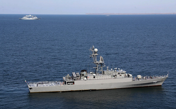 Tàu chiến Iran chìm ngoài khơi Sri Lanka, nghi bị tàu ngầm bắn