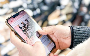 Cuộc 'cách mạng số' trên các sạp hàng cũ