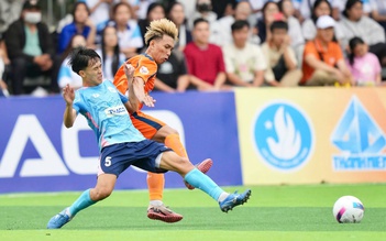 Chủ nhà thể hiện bản lĩnh