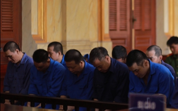 Nhóm bị cáo 'bán đường' ở Khu công nghệ cao TP.HCM vào giờ cấm