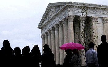 Tòa tối cao Mỹ xem xét quyền công dân theo nơi sinh, ông Trump sẽ dự tòa