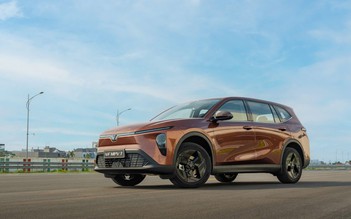 Người Việt mua sắm hơn 27.600 ô tô điện VinFast, Limo Green bán chạy nhất