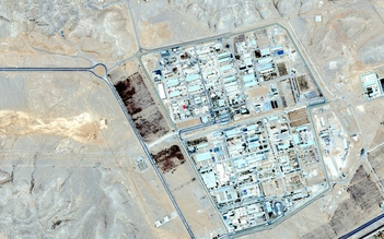 Iran dựng chướng ngại để ngăn bộ binh xâm nhập cơ sở hạt nhân?