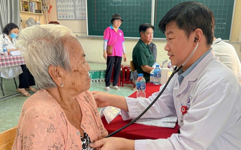 Lần đầu tiên huy động 101 bệnh viện đồng loạt khám sức khỏe cho người dân TP.HCM