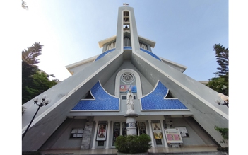 Những nhà thờ độc đáo: Nơi lưu giữ trang rửa tội của thi sĩ Hàn Mặc Tử