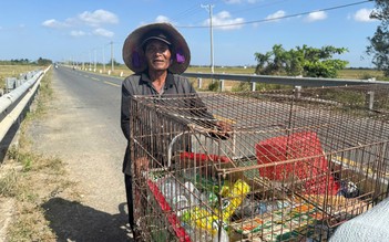 Cụ ông nhặt ve chai nuôi cả gia đình bệnh tật