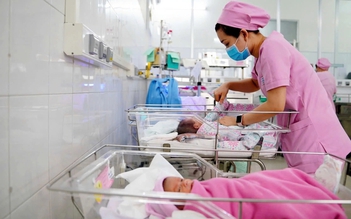 Báo động mức sinh thấp ở TP.HCM: Ngành y tế nêu giải pháp
