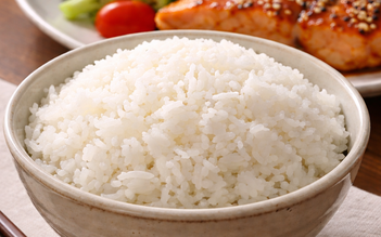 Dân văn phòng ngồi nhiều: Ăn cơm thế nào để tránh tăng đường huyết?