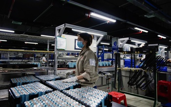 Trung Quốc thống trị ngành công nghiệp pin lithium