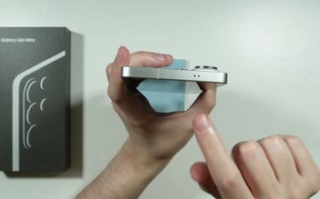 Hai lỗ trên điện thoại Galaxy dùng để làm gì?