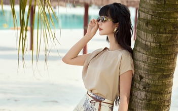 Mẫu áo đẹp nên phối cùng chân váy midi