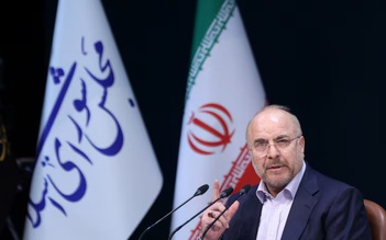 Iran dọa tung 'quân bài mới' khi ngừng bắn với Mỹ sắp kết thúc