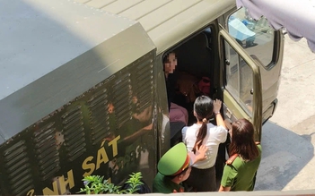 Bị cáo kêu oan vụ chứa mại dâm, tòa tuyên 11 năm tù