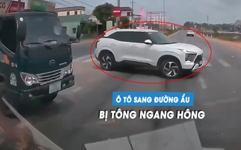 'Thót tim' ô tô con bị đâm ngang vì sang đường ẩu