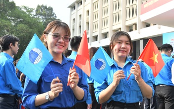 51 năm đất nước thống nhất: Lễ chào cờ đặc biệt tại Dinh Độc Lập