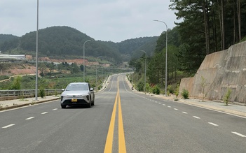 Đường vành đai Đà Lạt thông xe nhưng còn 'nút thắt' 2 hộ dân