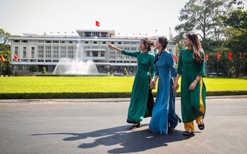 'ADN mở' TP.HCM: Làm gì để 'tiến hóa' trong tương lai?