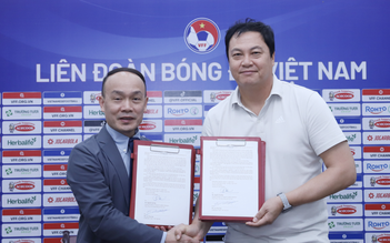 Người hùng World Cup Hàn Quốc gia hạn hợp đồng với đội tuyển Việt Nam