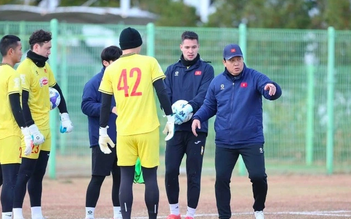 VFF và nước cờ cực sáng suốt, thủ môn đội tuyển Việt Nam càng được nâng chất: Là vì…