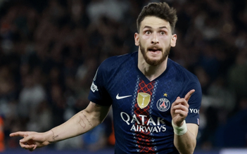 Liverpool 'vụn vỡ' bị PSG đánh bại, Barca trả giá cực đắt vì sai lầm tai hại