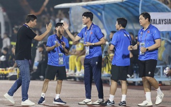 Trợ lý Lee Jung-soo chia tay HLV Kim Sang-sik và đội tuyển Việt Nam