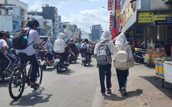 TP.HCM nắng nóng như đổ lửa, trường học, phụ huynh ứng phó