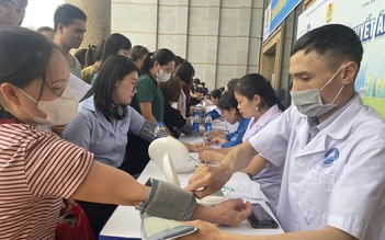 Không để công nhân phải tự xoay xở với sức khỏe của mình