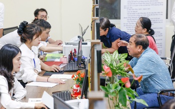 Phiền hà khi làm thủ tục hành chính tăng nhẹ ở nhiều địa phương