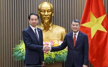 Thủ tướng Lê Minh Hưng tiếp Đại sứ Trung Quốc tại Việt Nam Hà Vĩ