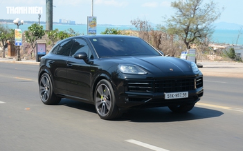 'Ghìm cương' Porsche Cayenne e-hybrid giá gần 7 tỉ đồng: Nhanh, mạnh, ít ngốn xăng