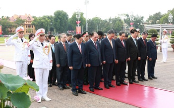 Lãnh đạo Đảng, Nhà nước, MTTQ vào Lăng viếng Chủ tịch Hồ Chí Minh
