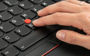 Bí mật sau 'chấm đỏ' trên bàn phím laptop ThinkPad