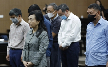 'Chả ai tự dưng mang tiền đến nếu không bị đòi'