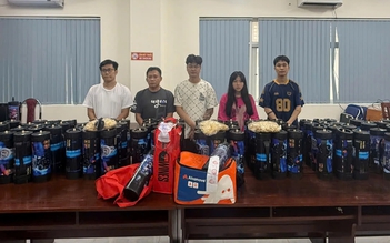 Công an TP.HCM bắt 5 người bán 'khí cười' hơn 20 tỉ đồng