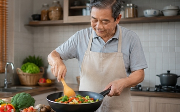 Người lớn tuổi tự nấu ăn: 1 lần mỗi tuần cũng tốt cho não bộ