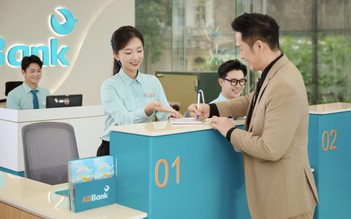 ABBank áp dụng mô hình quầy giao dịch đứng trên toàn quốc